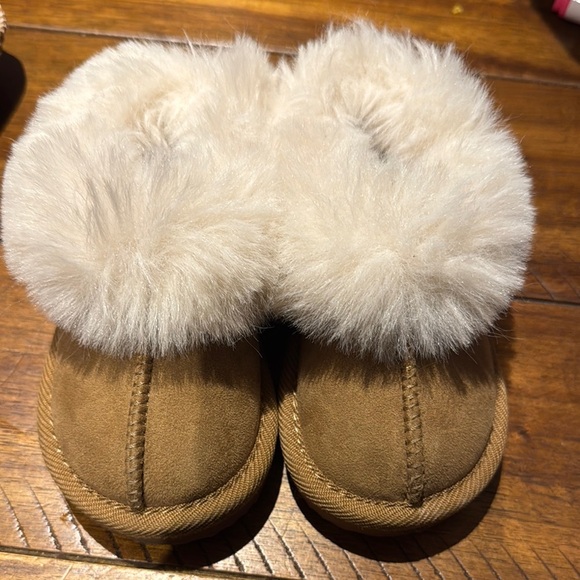 Brown and Cream Slippers with Plush Fur Trim - Picture 1 of 3